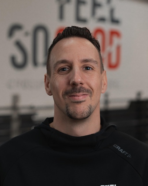 Ethan Miller headshot